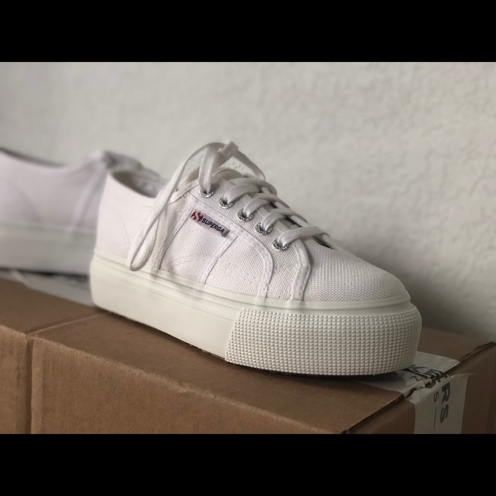 BRAND NEW white Superga platform sneaker